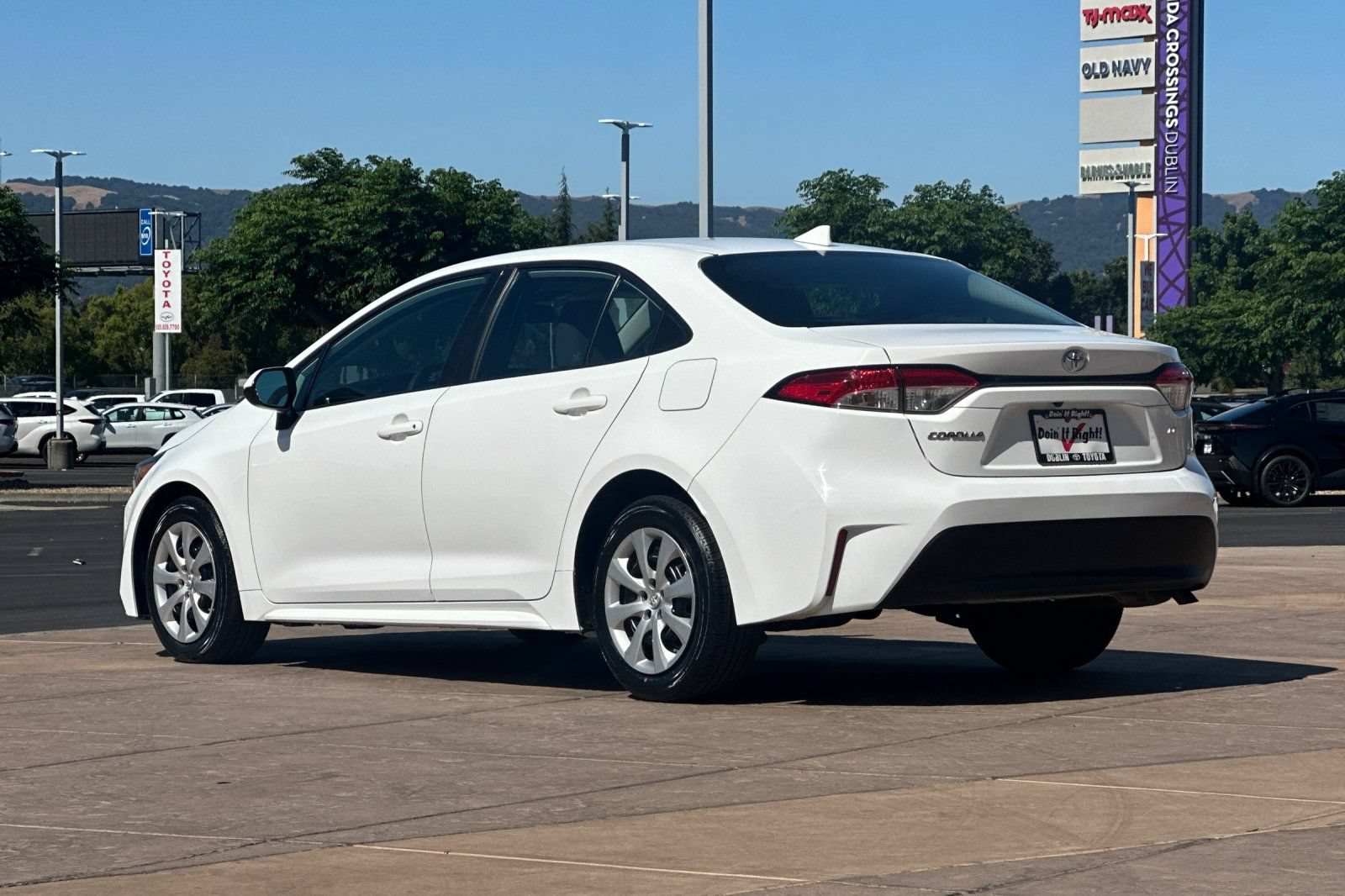 Certified 2023 Toyota Corolla LE FWD image 7