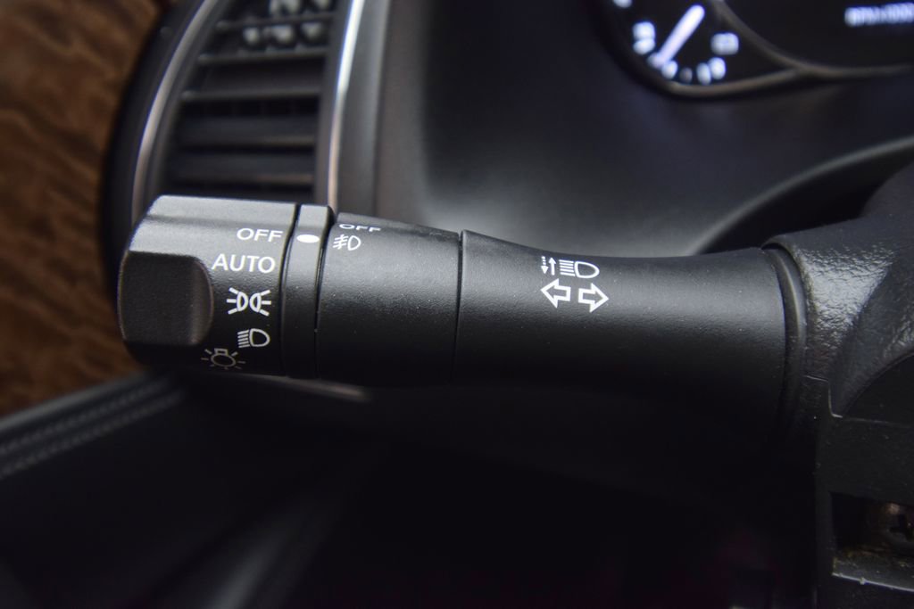 Used 2019 Nissan Armada SL w/ Premium Package image 39