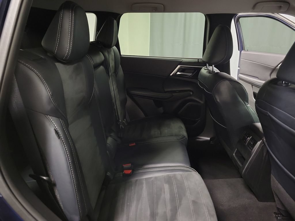 Used 2024 Mitsubishi Outlander SE AWD/4WD image 33