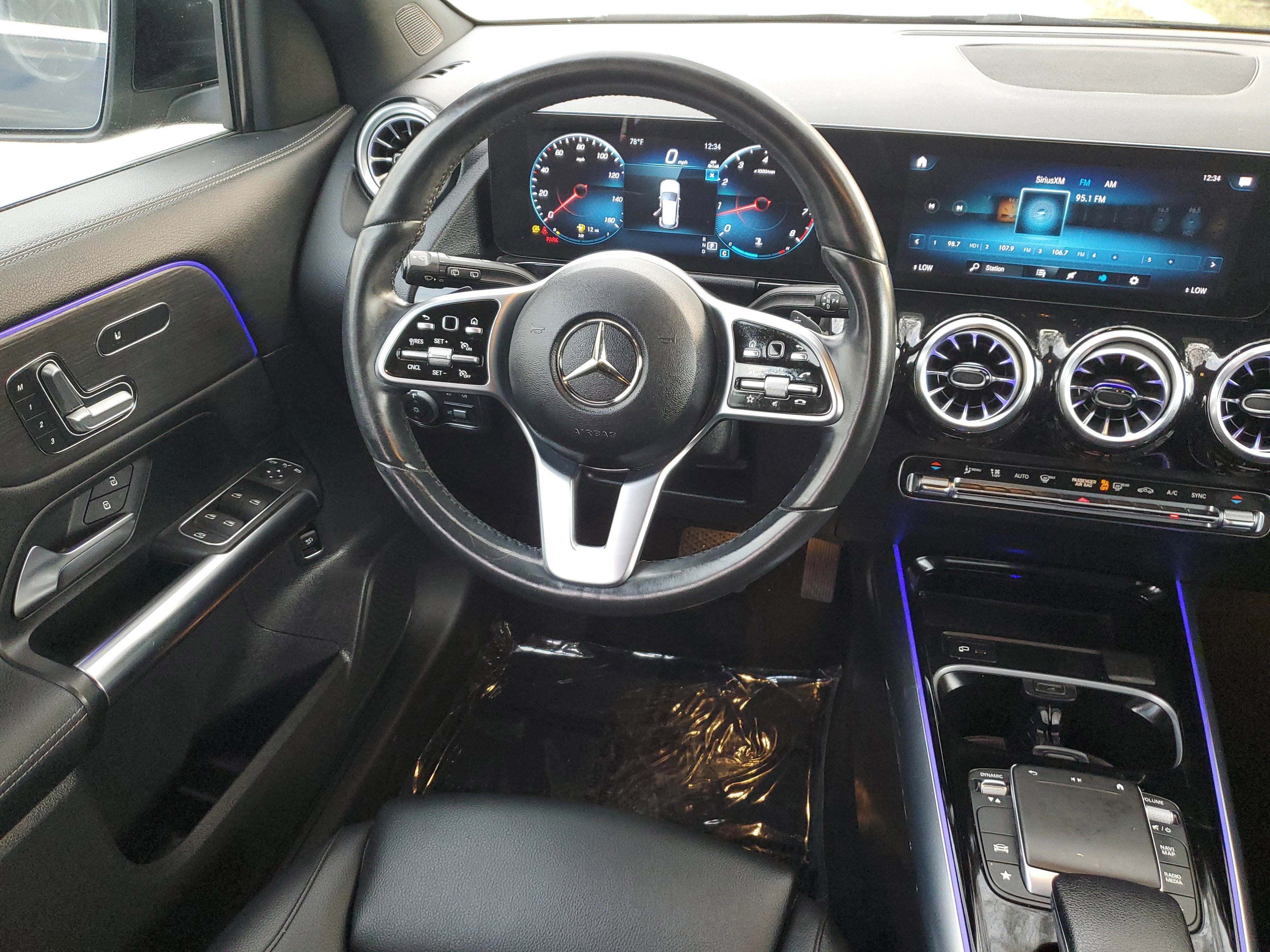 Used 2023 Mercedes-Benz GLA 250 w/ Premium Package image 11