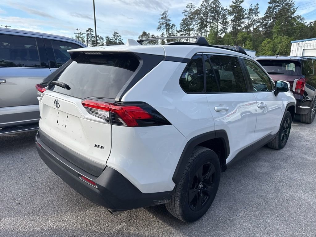 Used 2020 Toyota RAV4 XLE image 3