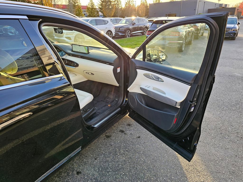 Certified 2024 Genesis Electrified GV70 Prestige w/ Prestige Package image 28