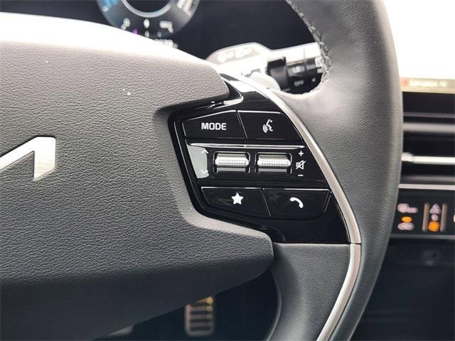 Used 2023 Kia Niro Wave image 30