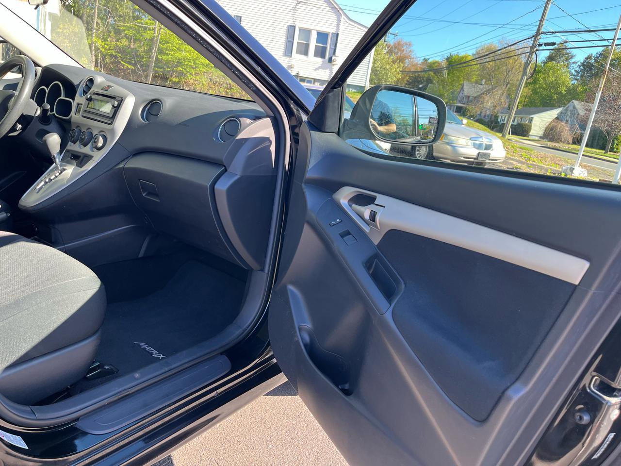 Used 2013 Toyota Matrix L FWD image 17