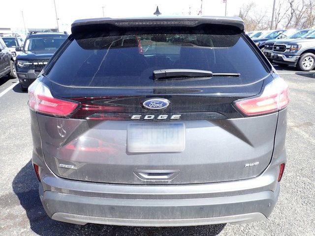 Used 2024 Ford Edge SEL image 4