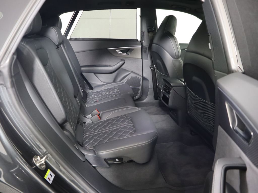 Certified 2024 Audi SQ8 Premium Plus w/ 23" Wheel Package image 23