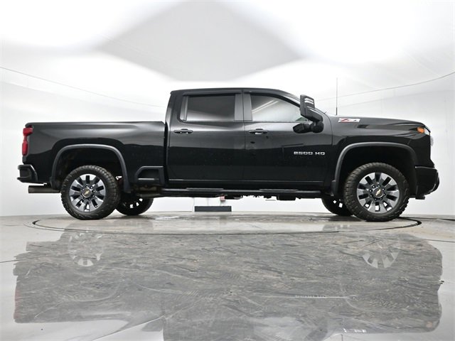 Used 2024 Chevrolet Silverado 2500 Custom w/ Custom Value Package image 16