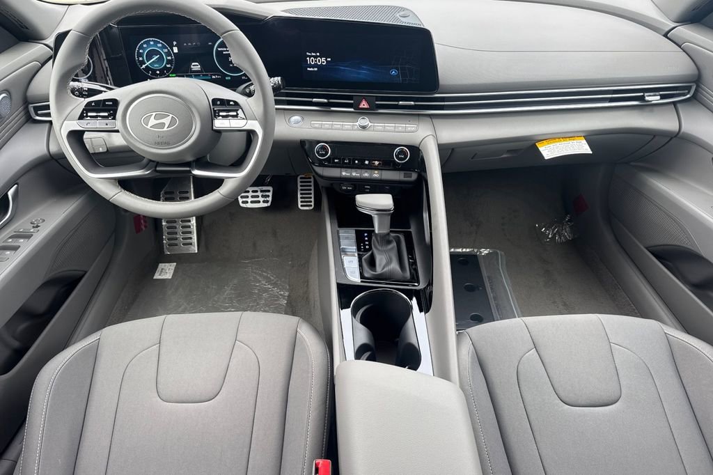 New 2026 Hyundai Elantra Sport FWD image 15
