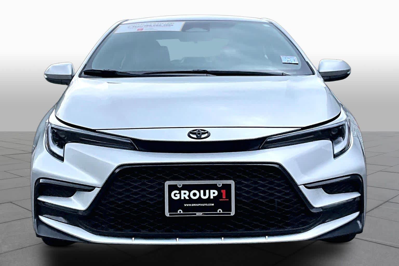 Certified 2025 Toyota Corolla SE FWD image 4