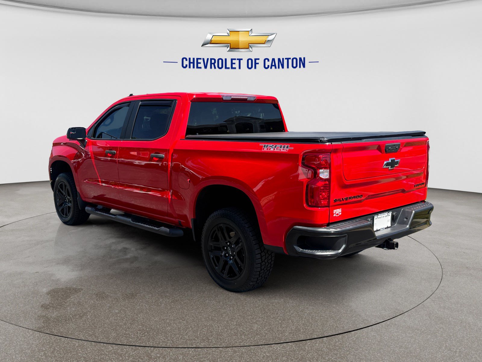 Used 2024 Chevrolet Silverado 1500 Custom Trail Boss w/ Turbomax Blackout Package AWD/4WD image 7