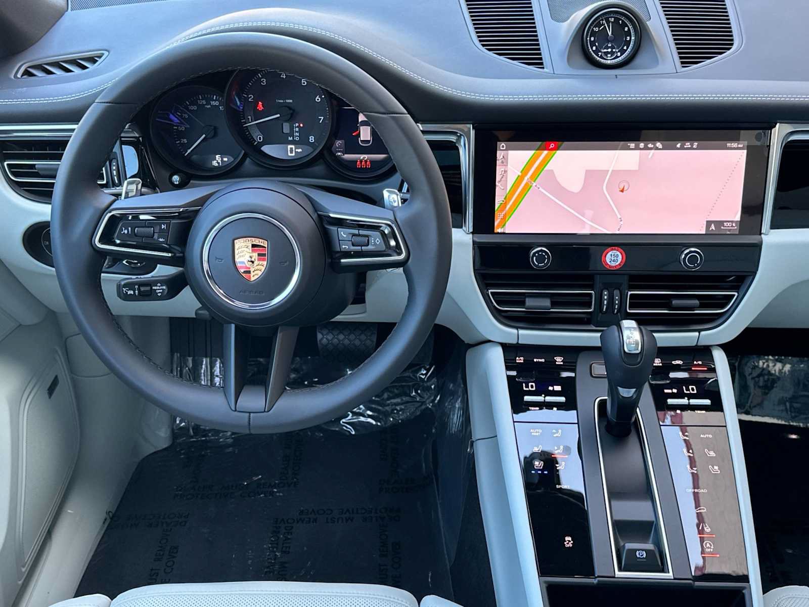 New 2025 Porsche Macan AWD/4WD image 15