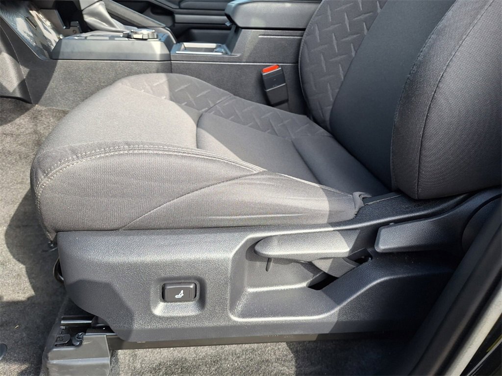 Used 2024 Toyota Tacoma SR5 image 30