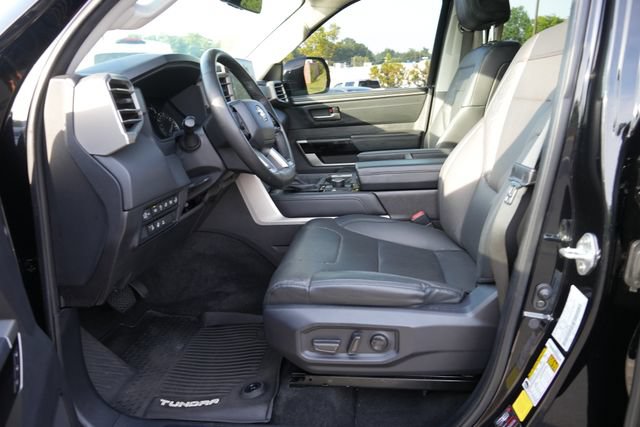Used 2023 Toyota Tundra Limited w/ Power Package AWD/4WD image 19