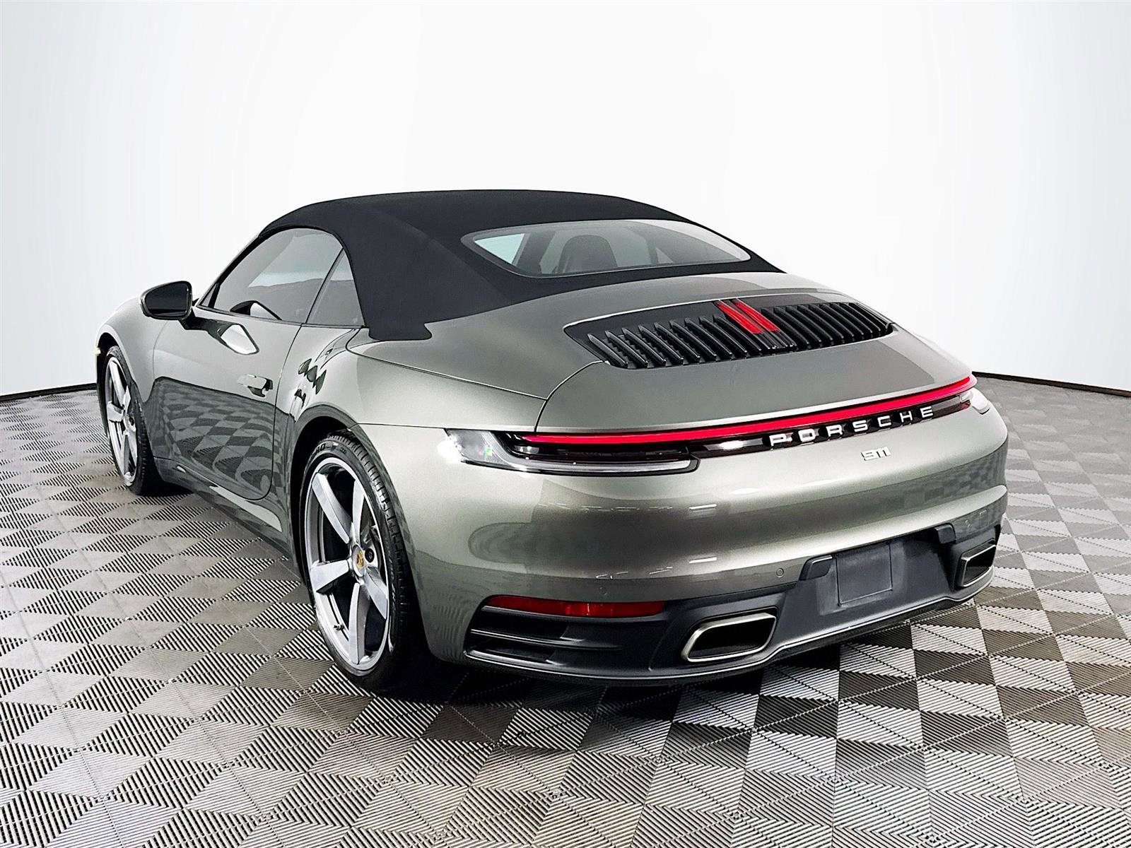 Used 2020 Porsche 911 Carrera image 7