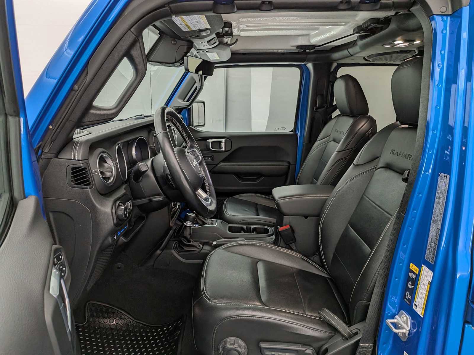 Used 2021 Jeep Wrangler Unlimited Sahara w/ Cold Weather Group image 17