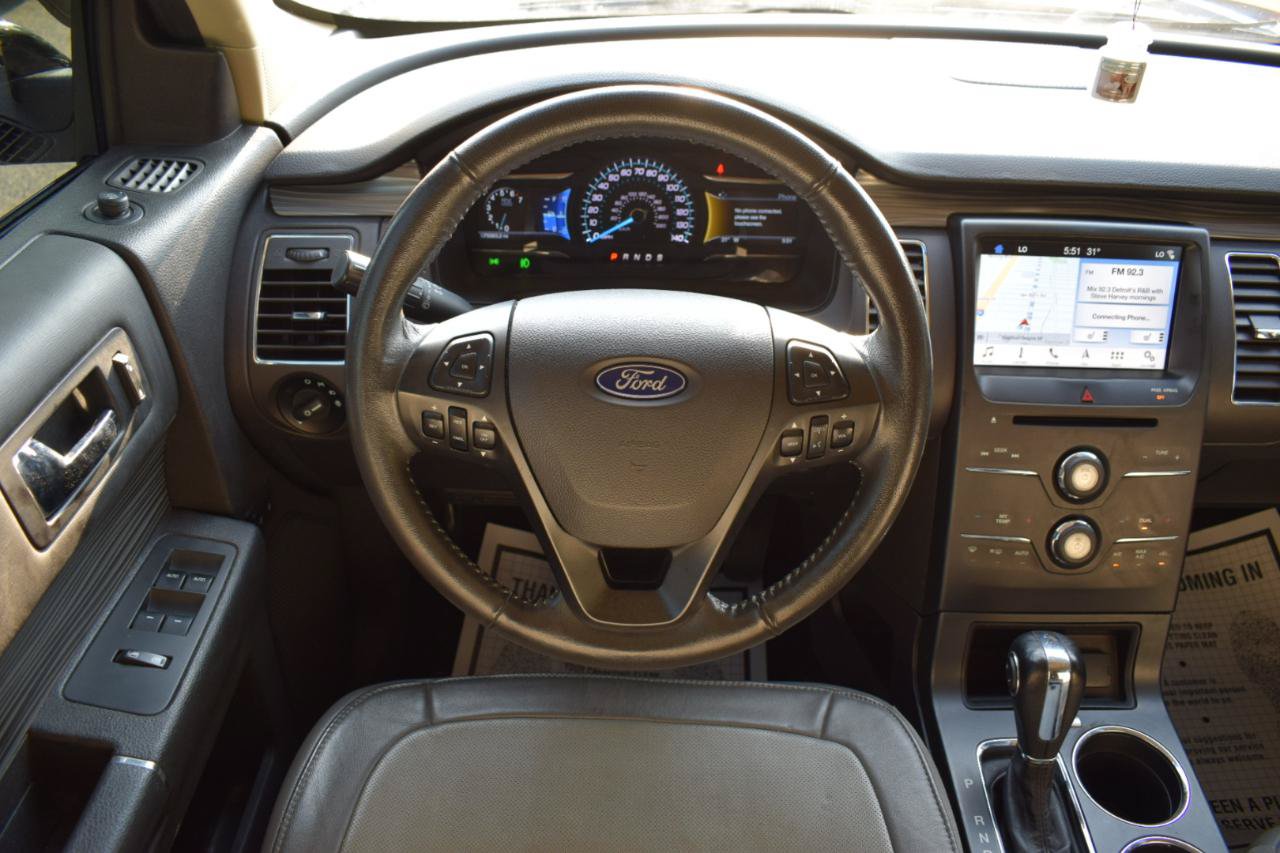 Used 2019 Ford Flex SEL w/ Equipment Group 202A AWD/4WD image 18