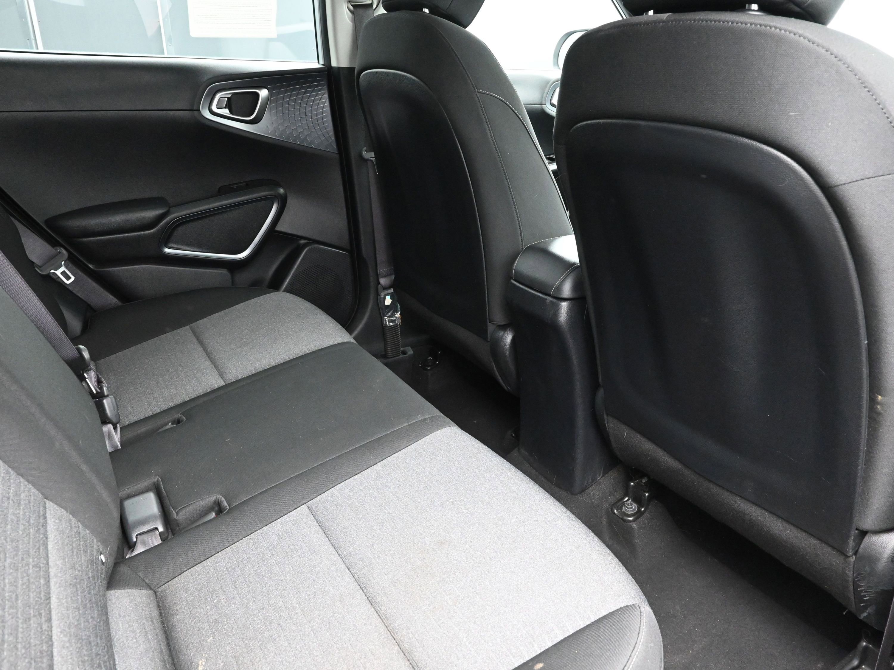 Used 2020 Kia Soul S image 23