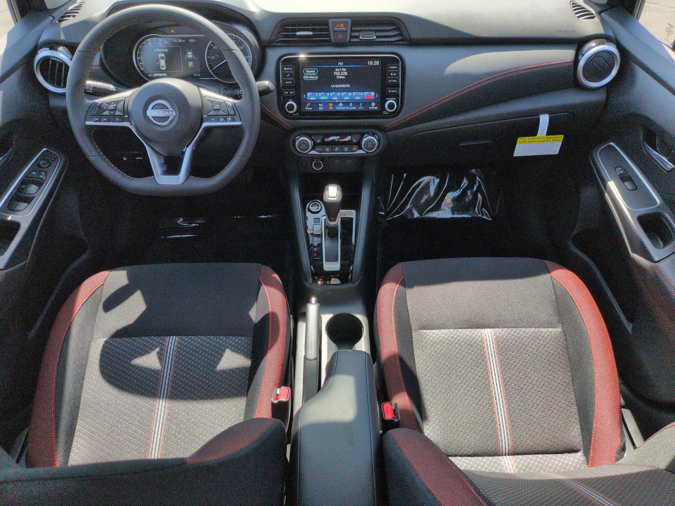 New 2025 Nissan Versa SR w/ Trunk Package image 10