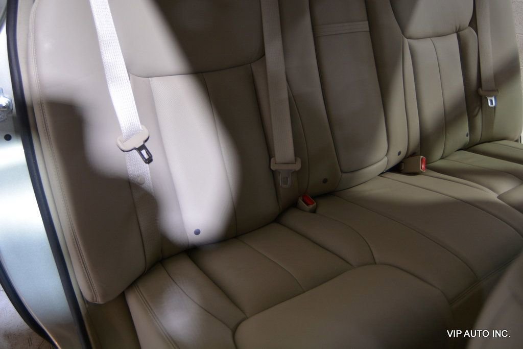 Used 2007 Cadillac DTS Luxury I w/ Trunk Convenience Package image 26