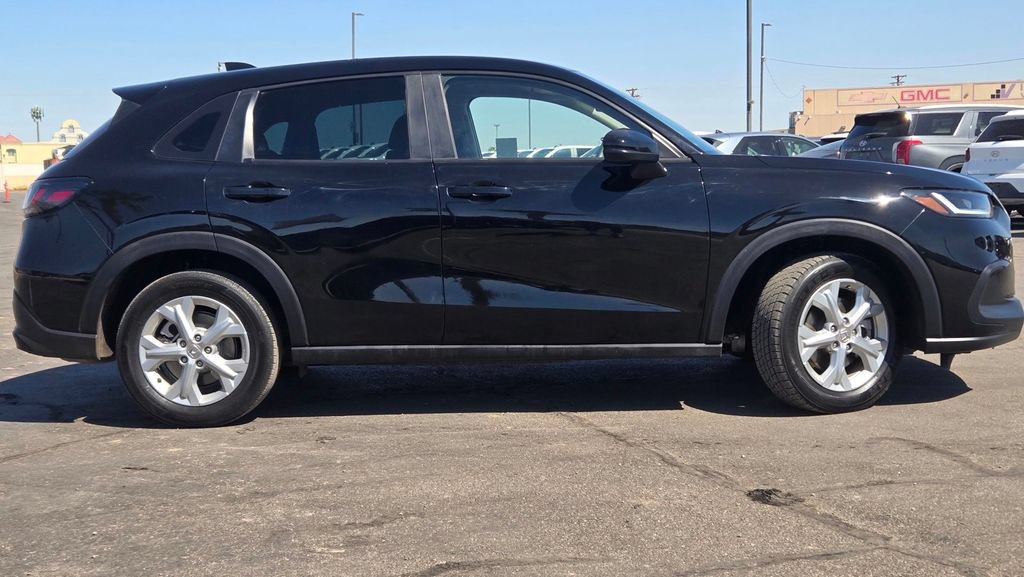Used 2025 Honda HR-V LX image 3