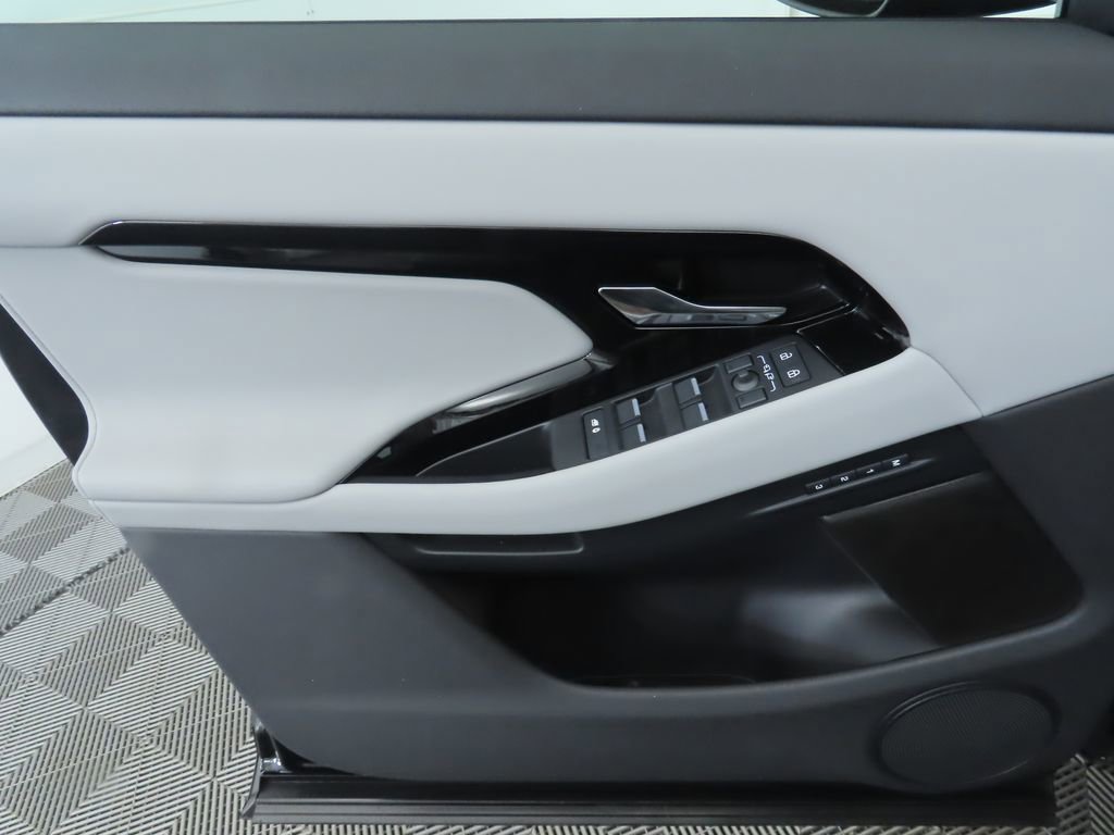 New 2026 Land Rover Range Rover Evoque S image 26
