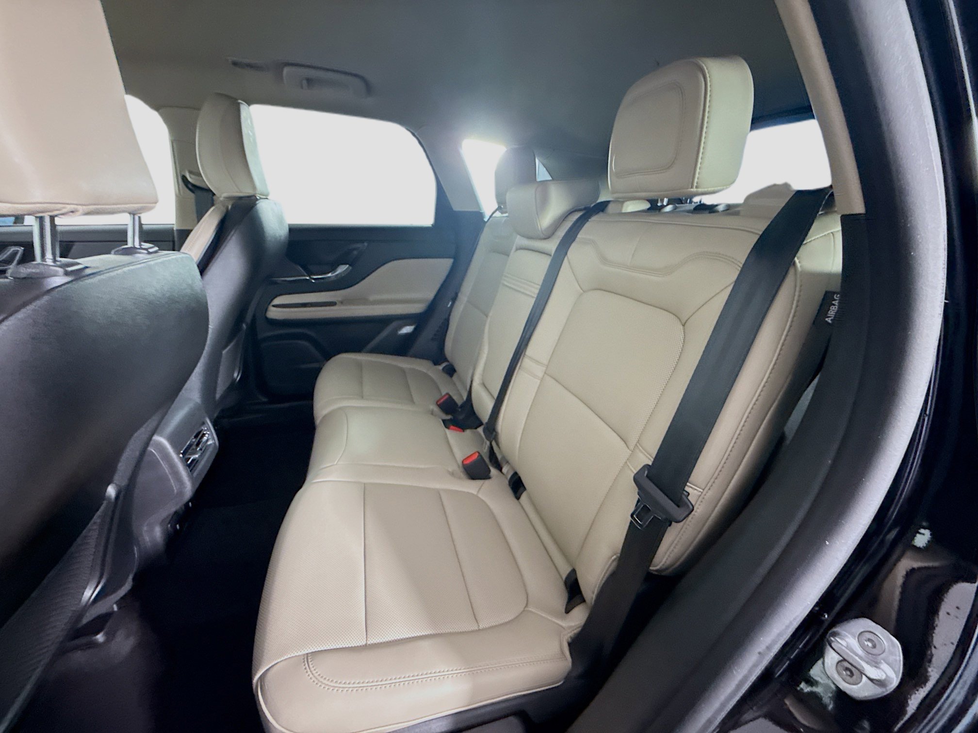 Used 2025 Lincoln Corsair FWD w/ Equipment Group 101A image 25