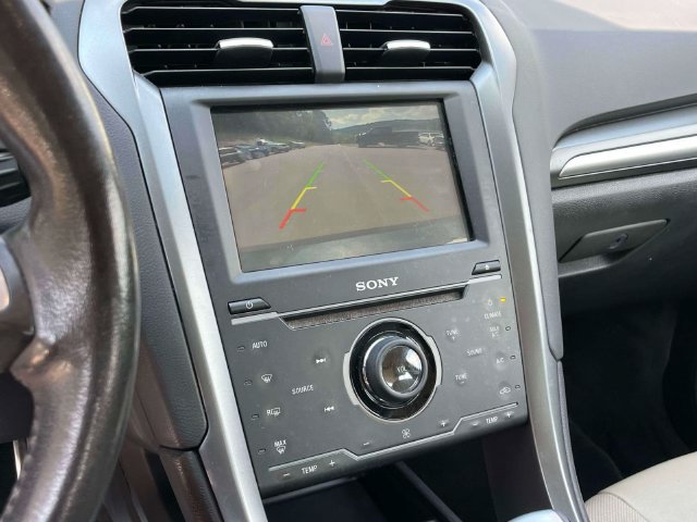 Used 2015 Ford Fusion Titanium FWD image 33