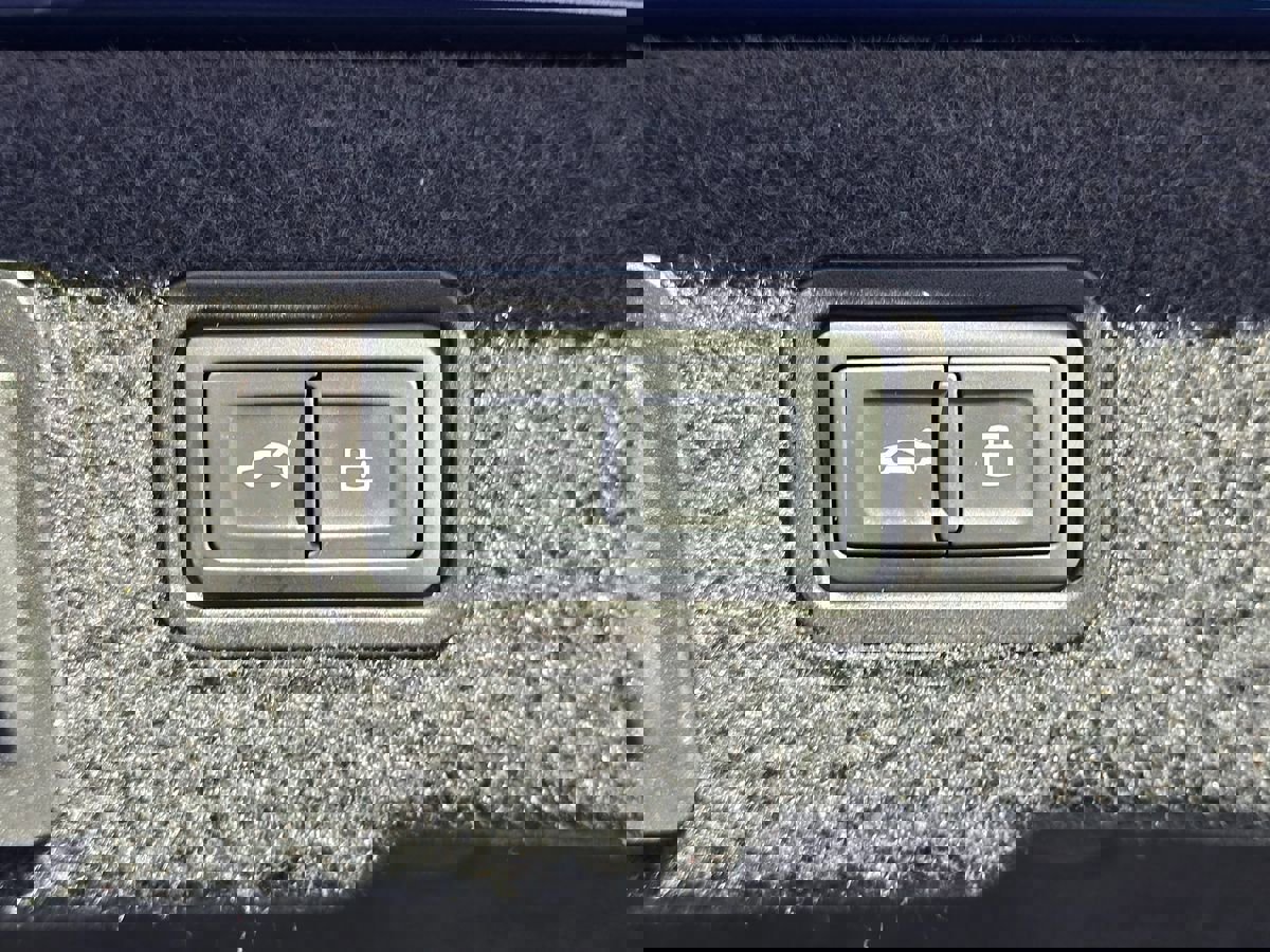 Used 2021 Audi A8 L 3.0T w/ Executive Plus Package image 71