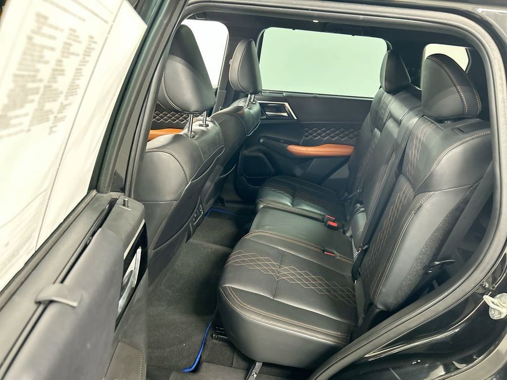 Used 2023 Mitsubishi Outlander SEL 40th Anniversary image 21