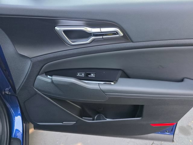 Used 2025 Kia Sportage EX w/ Premium Package FWD image 23