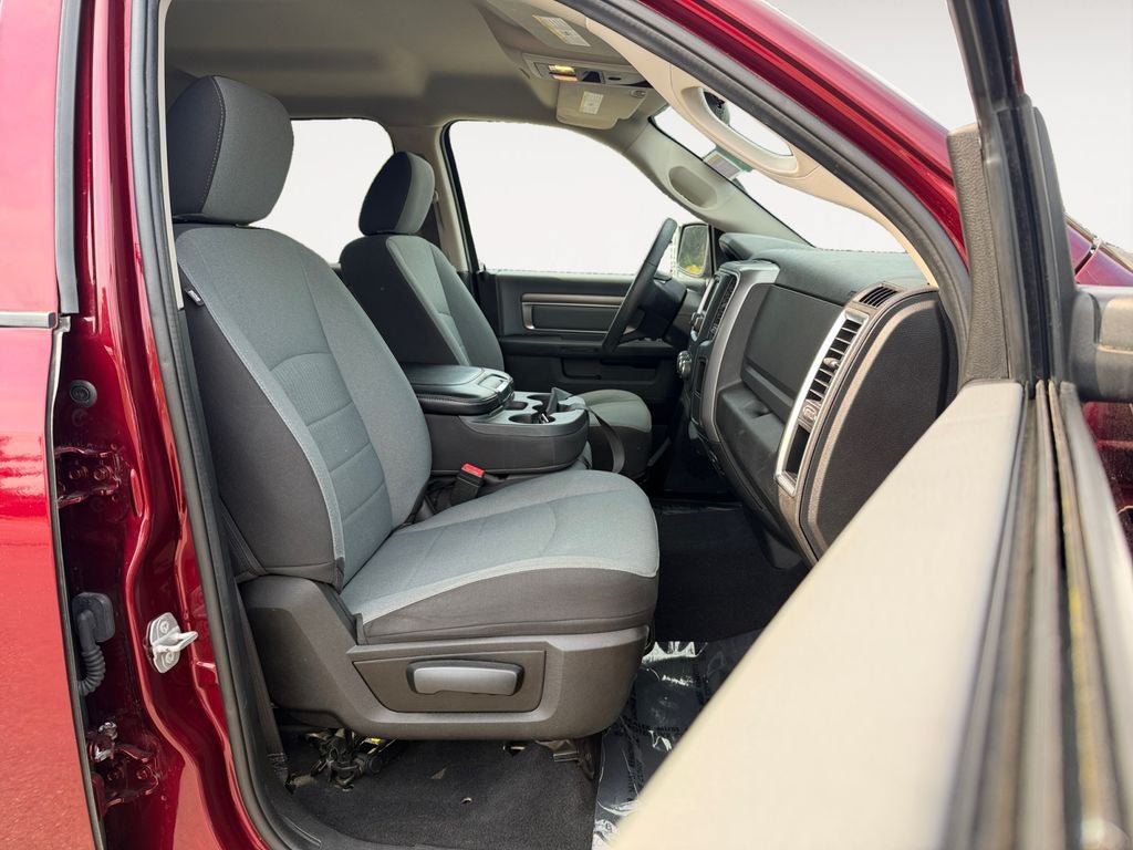 Used 2022 RAM 1500 Classic SLT AWD/4WD image 24