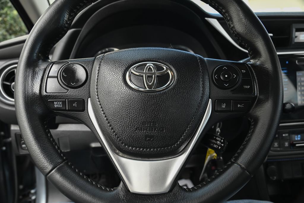 Used 2018 Toyota Corolla SE w/ Carpet Mat Package (TMS) FWD image 22