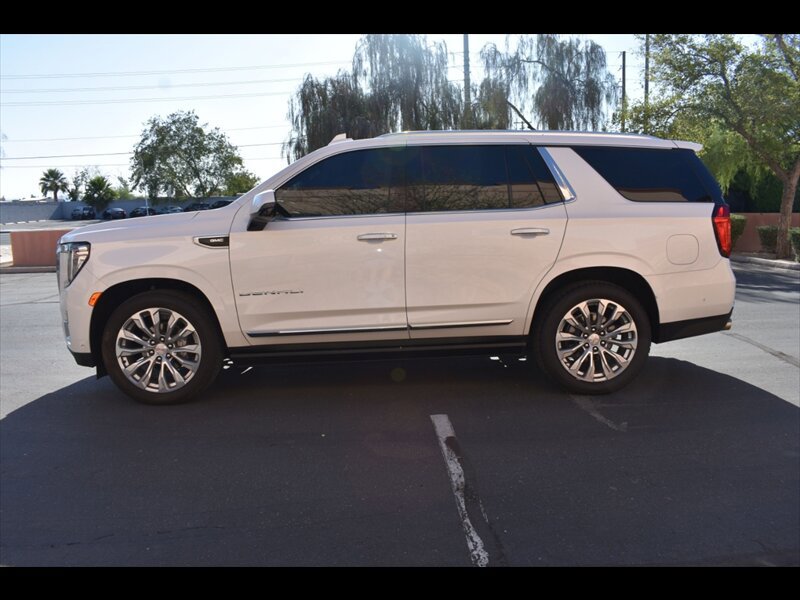 Used 2024 GMC Yukon Denali w/ Denali Reserve Package AWD/4WD image 4