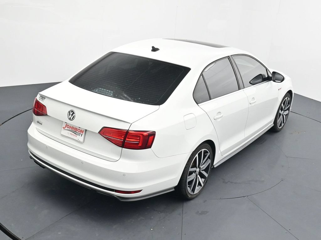 Used 2018 Volkswagen Jetta GLI FWD image 30