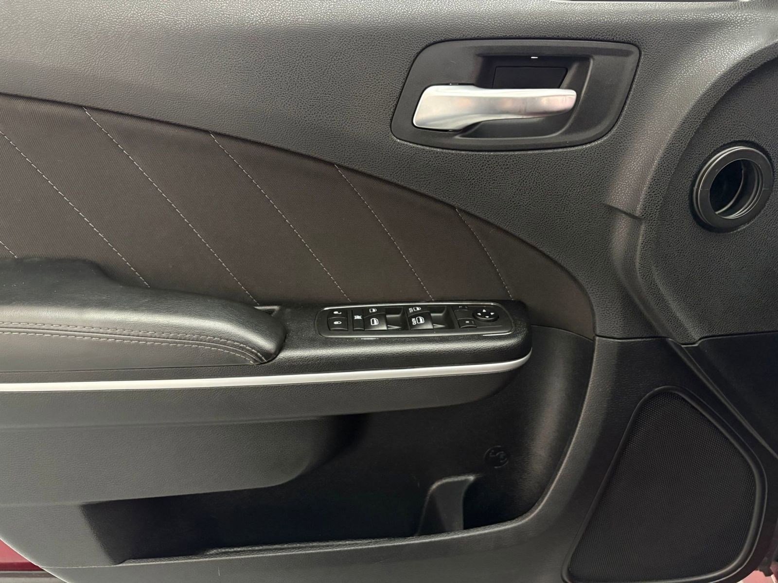 Used 2020 Dodge Charger R/T w/ Navigation & Travel Group image 12