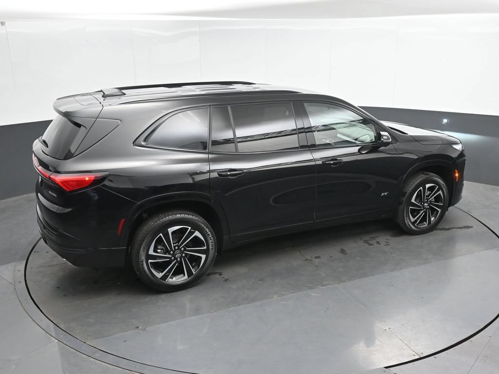 Used 2025 Buick Enclave Sport Touring AWD/4WD image 31