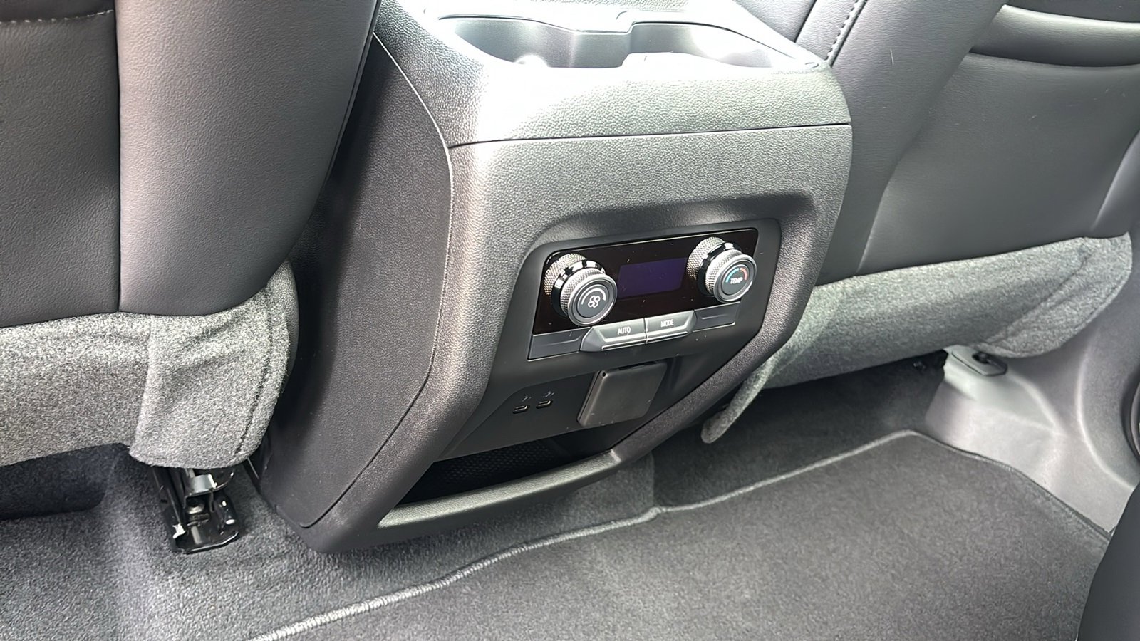 New 2026 Buick Enclave Sport Touring w/ Power Package image 27