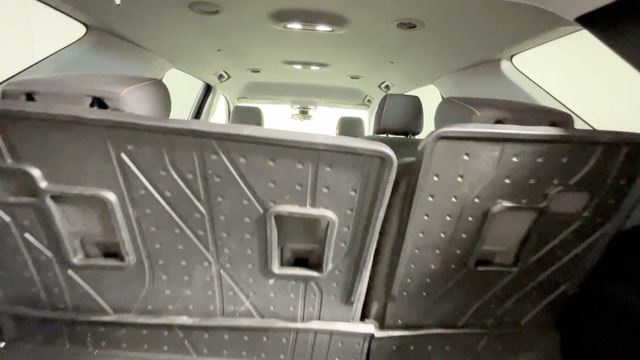 Used 2020 Chevrolet Traverse LT FWD image 13