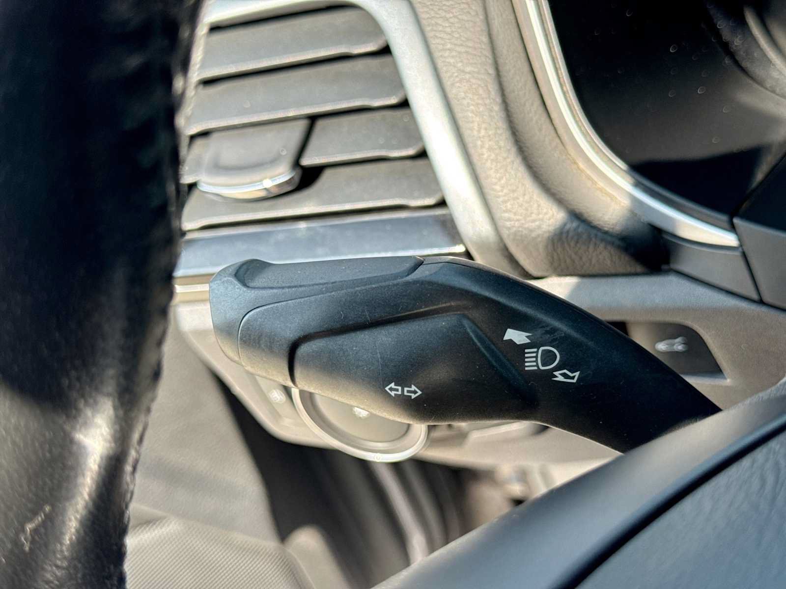 Used 2013 Ford Fusion SE FWD image 23