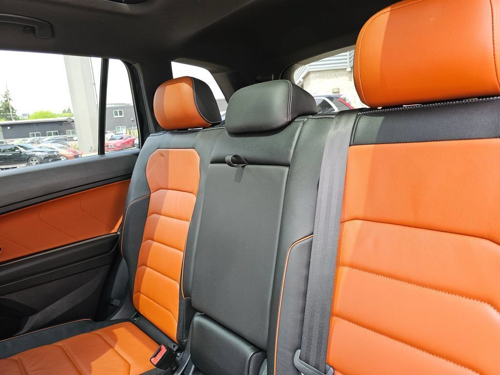 Used 2021 Volkswagen Tiguan SEL Premium R-Line w/ 3rd Row Seat Package AWD/4WD image 20