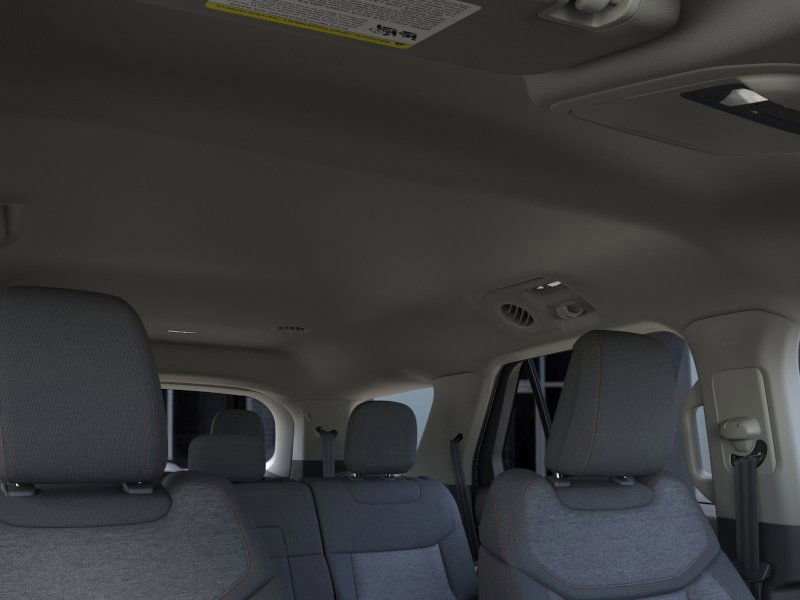 New 2025 Ford Explorer Active image 22