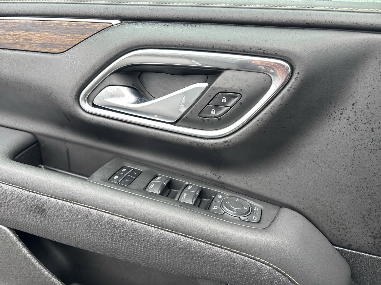 Certified 2023 Chevrolet Suburban Premier image 28