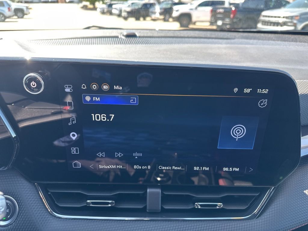 Used 2025 Chevrolet Equinox RS w/ Convenience Package III AWD/4WD image 3