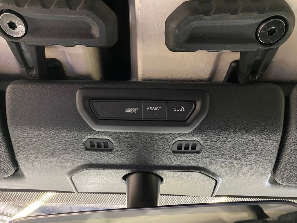 Used 2023 Jeep Wrangler Unlimited Sahara image 36