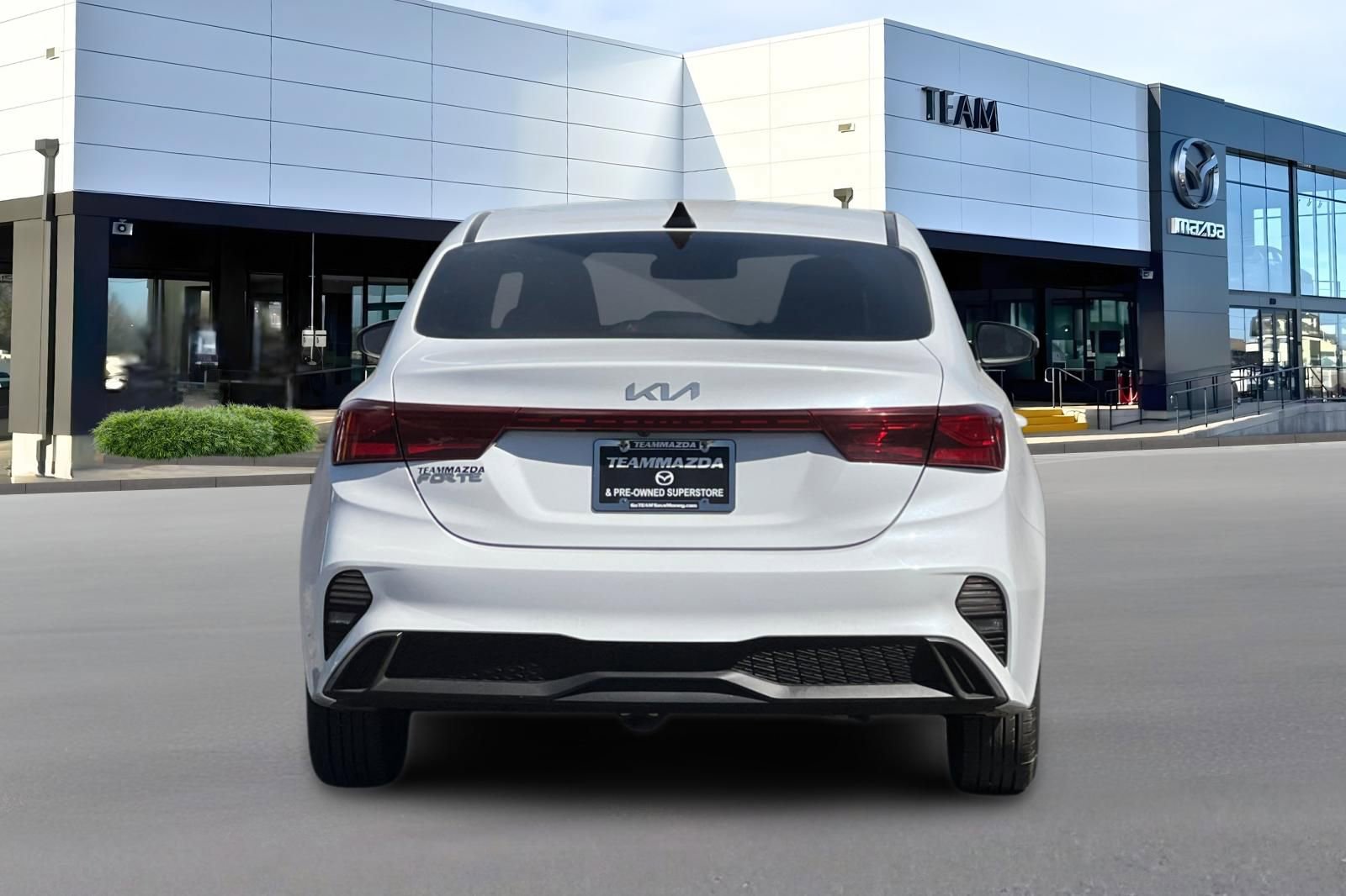 Used 2024 Kia Forte LXS FWD image 5