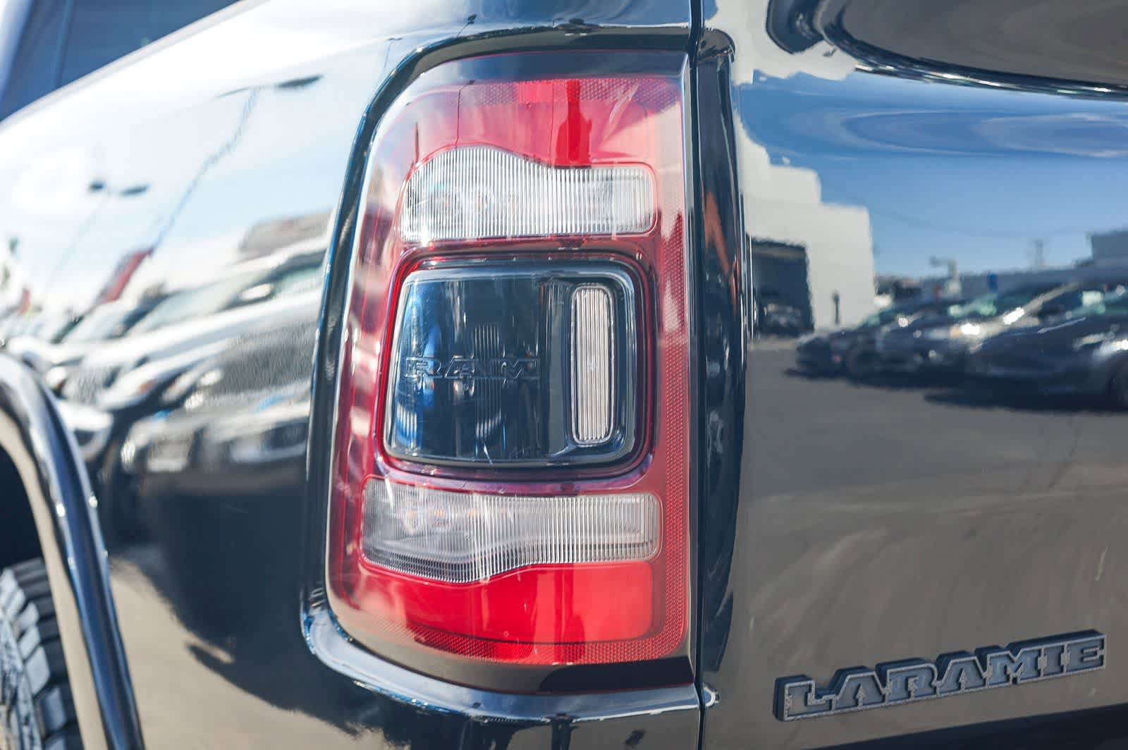 Used 2019 RAM 1500 Laramie image 7