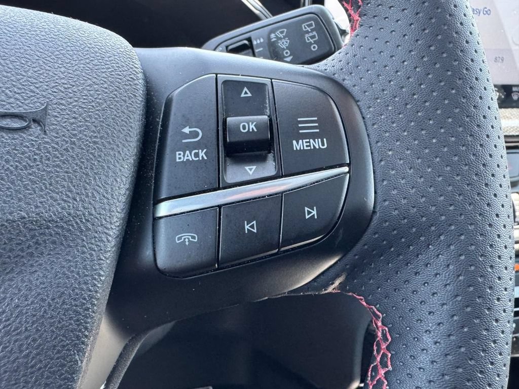Used 2023 Ford Escape ST-Line Elite w/ Premium Technology Package AWD/4WD image 18