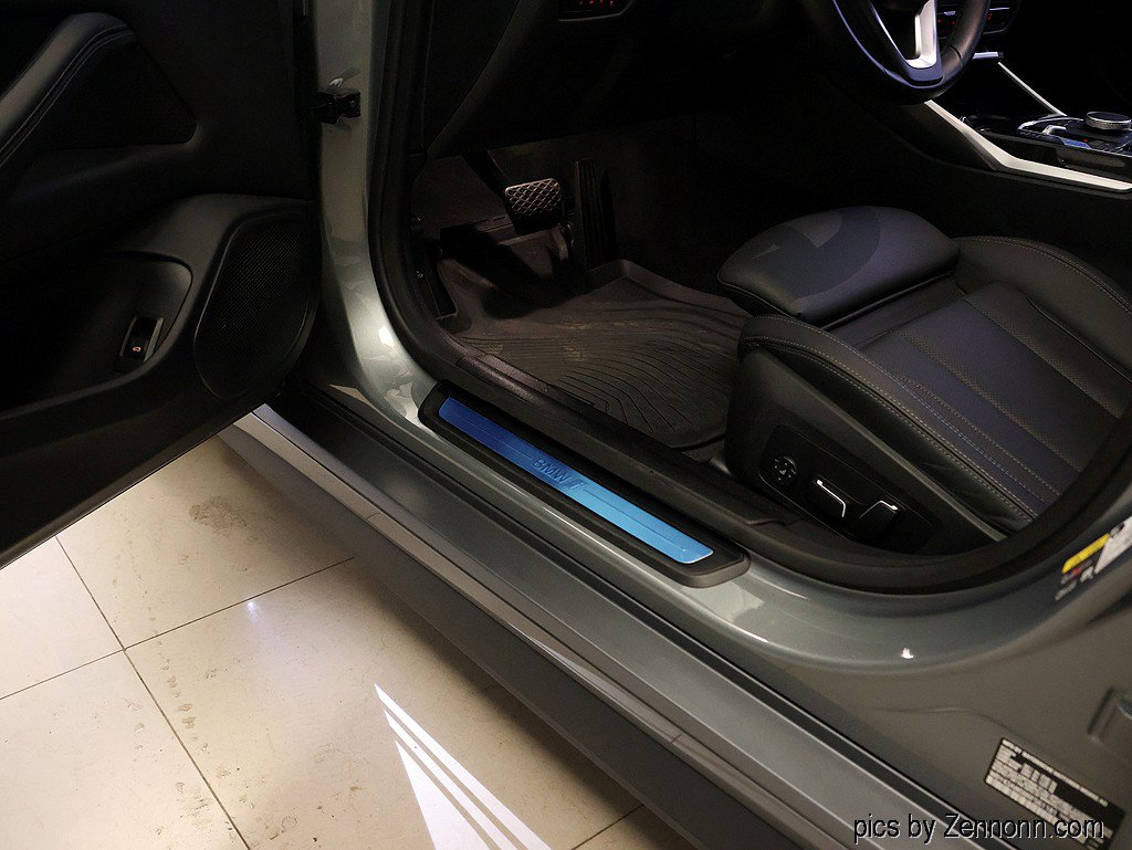Certified 2024 BMW i4 eDrive35 w/ Convenience Package RWD image 27