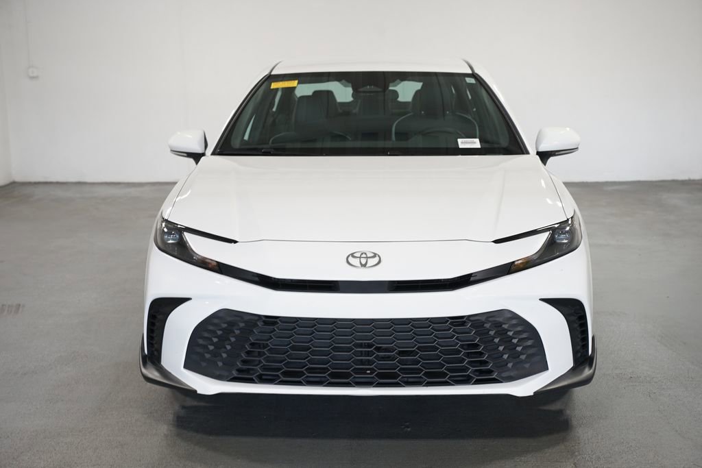 Certified 2025 Toyota Camry SE image 2