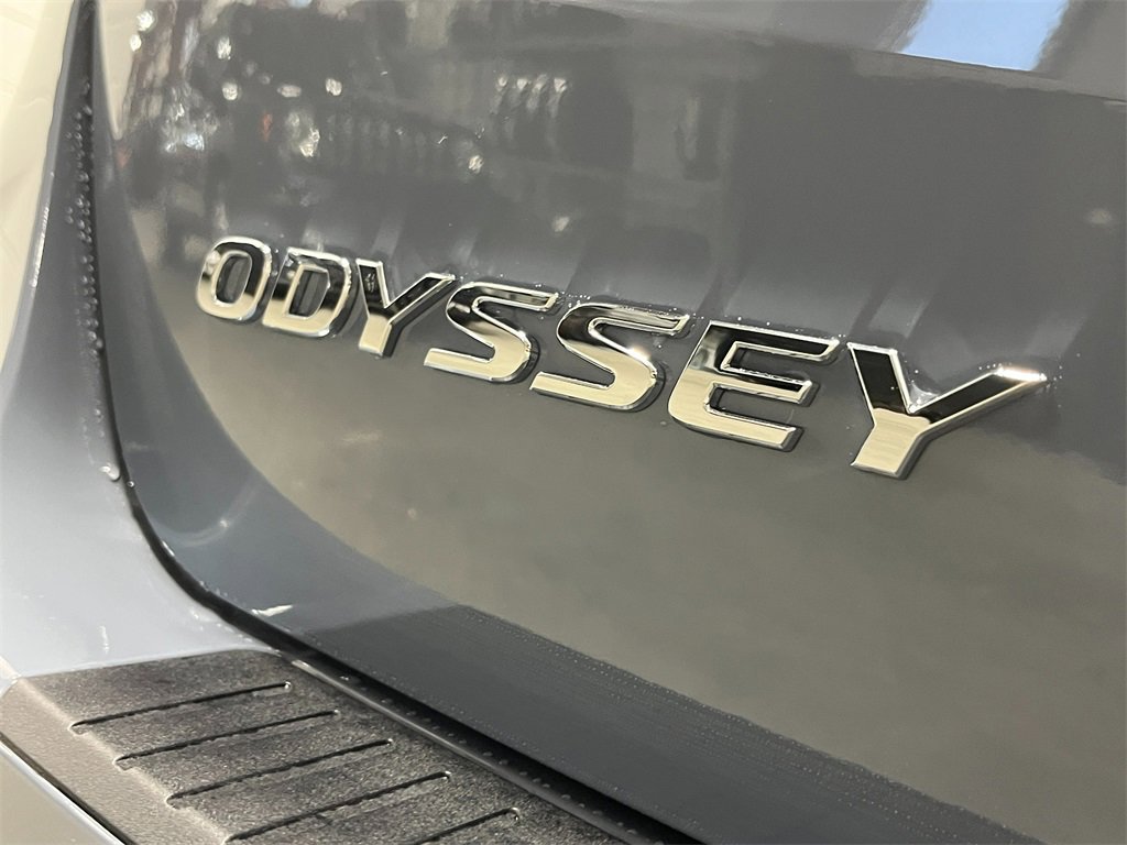 New 2026 Honda Odyssey Touring image 6